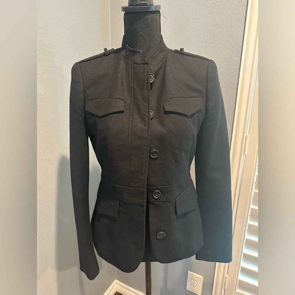 Beautiful Wool Banana Republic Blazer! Black! Size 4